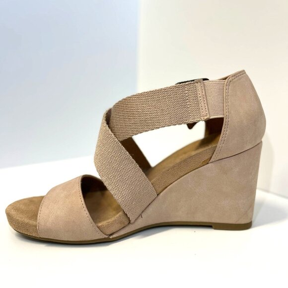 Life Stride Soft System Hayden Women's Beige Faux Leather Wedge Heels Size 6.5M - Picture 3 of 5